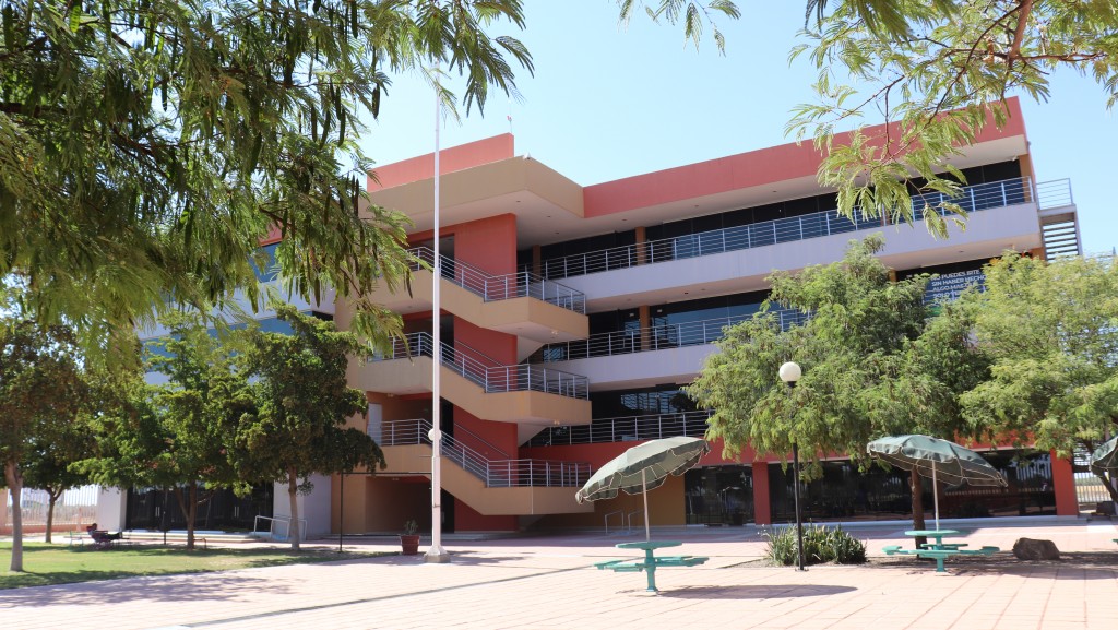 Tecnológico de Monterrey Campus Ciudad Obregón Edificio Profesional