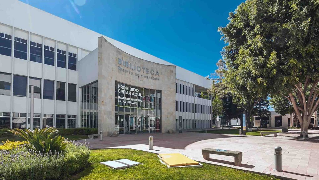 Universidad en Querétaro con carreras en diseño, arte y arquitectura