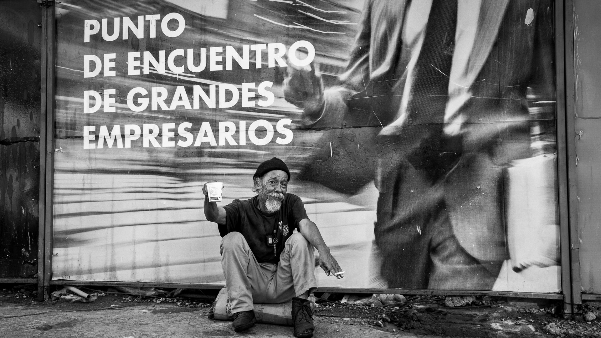 Foto de Eduardo González, juez. ODS #1 Fin de la pobreza Objetivos de Desarrollo Sostenible