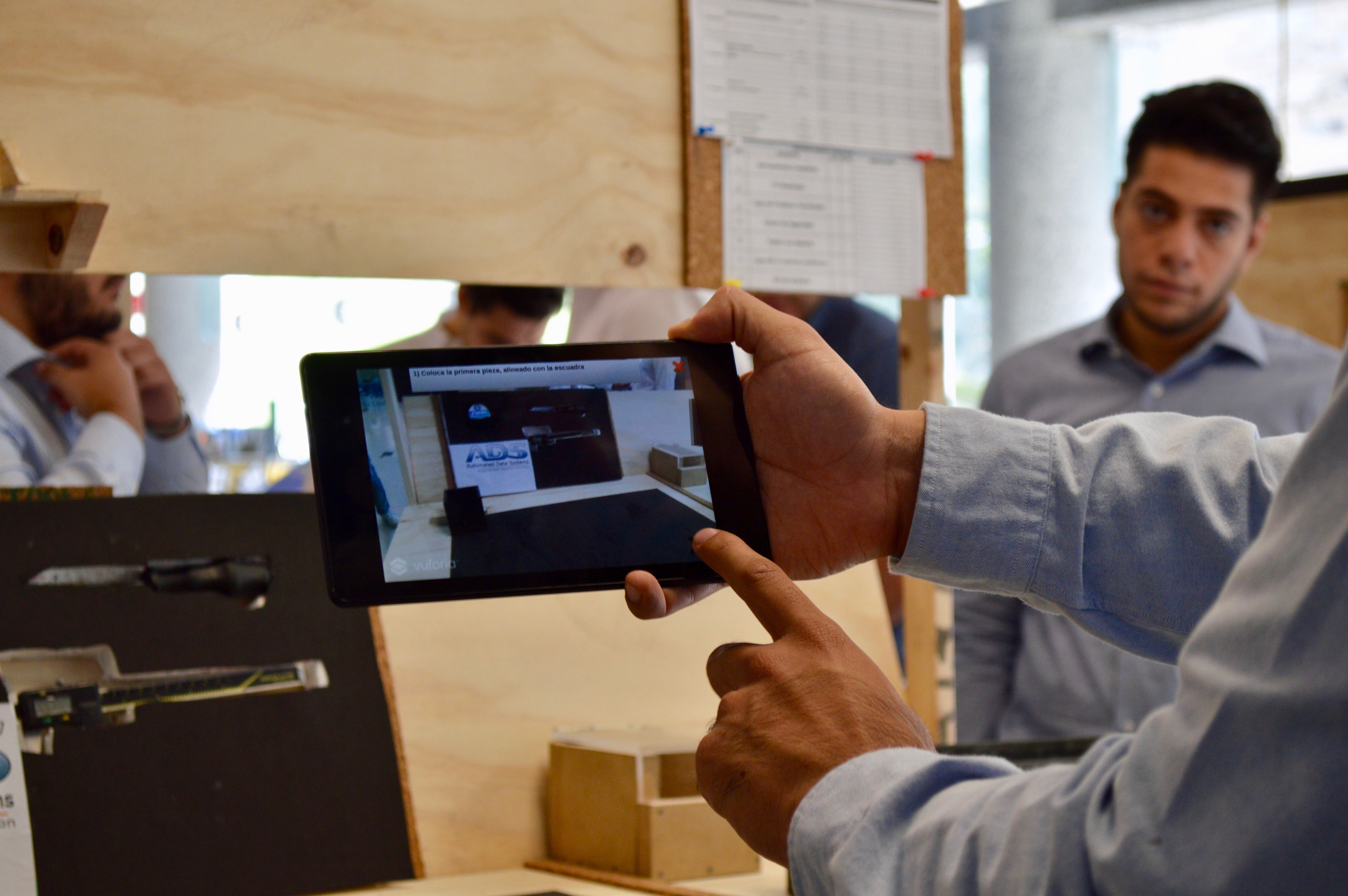 Capstone project con realidad virtual e industria 4.0 Capstone project