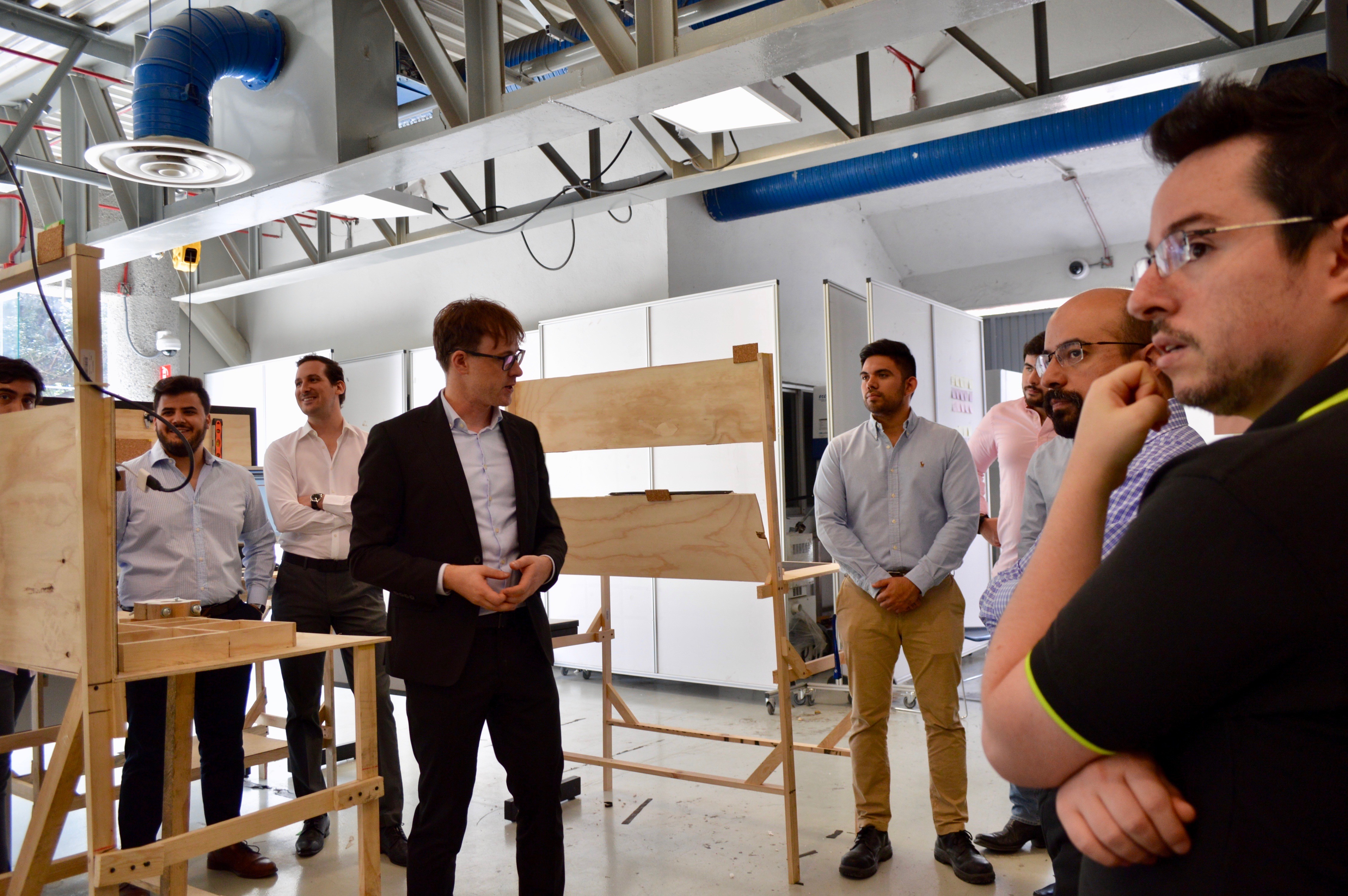 Capstone project con realidad virtual e industria 4.0 Capstone project con realidad virtual e industria 4.0