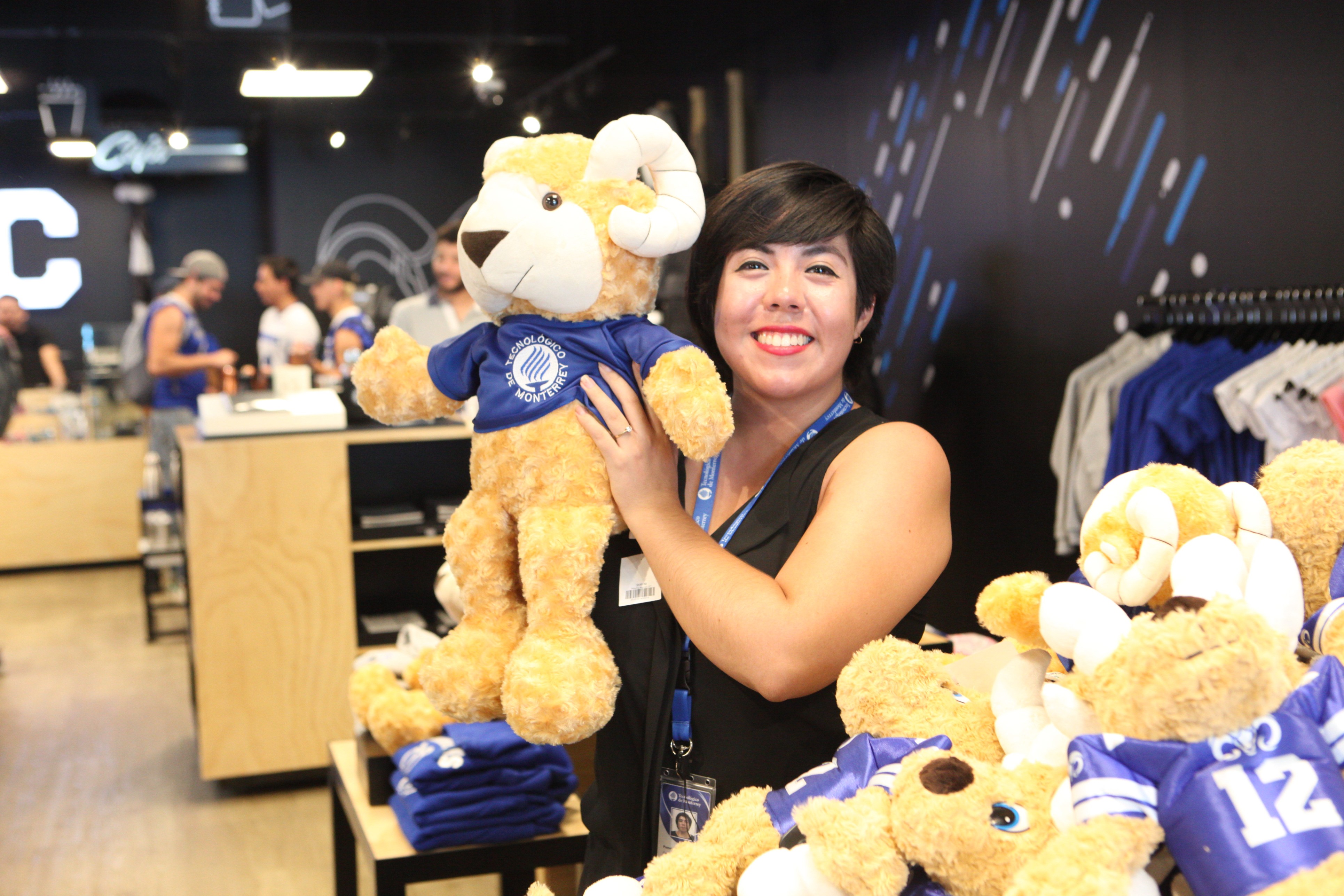 Grand Opening de Tec Store en Querétaro Grand Opening de Tec Store en Querétaro