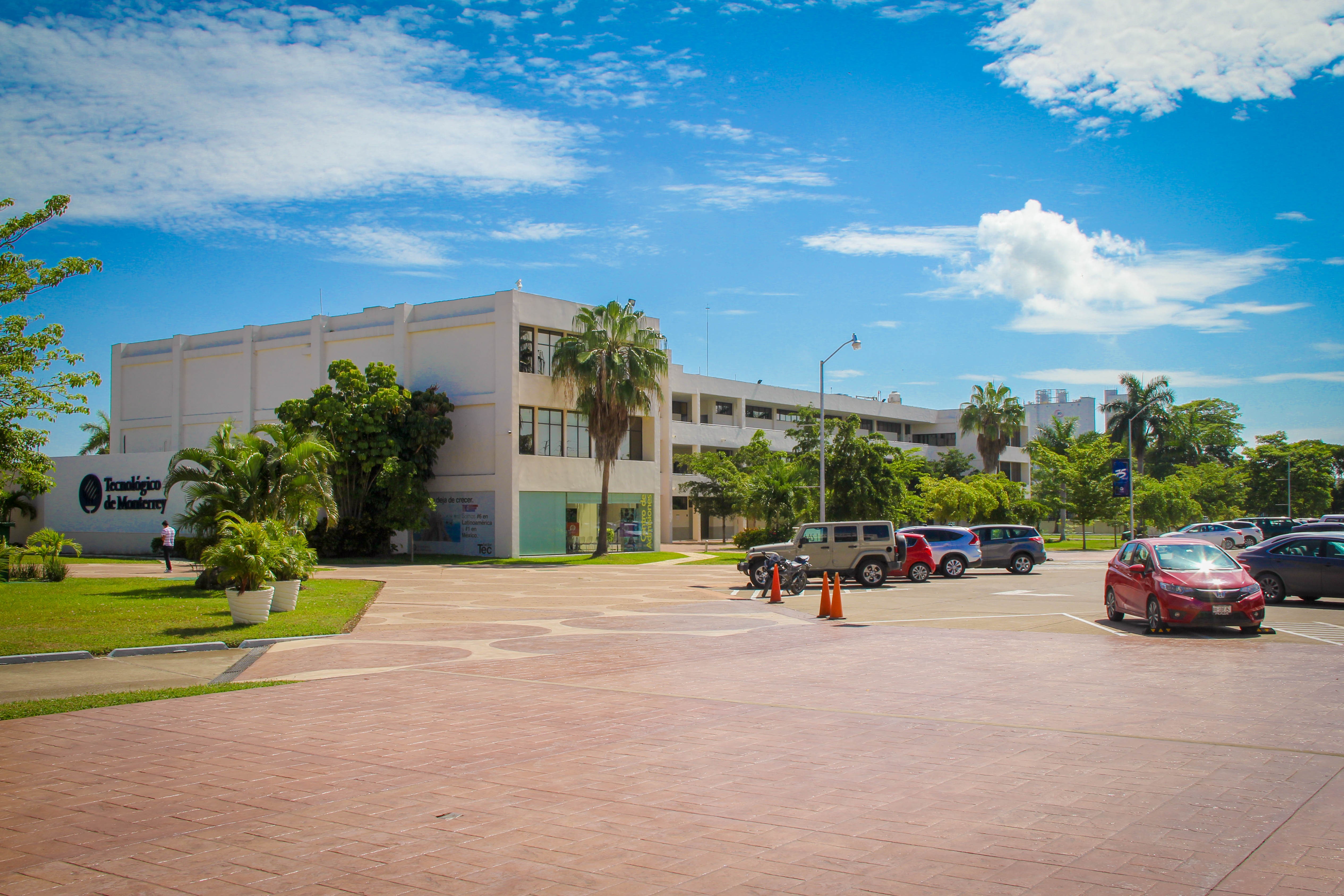 Estacionamiento de Aulas 1 | Después Campus Tampico