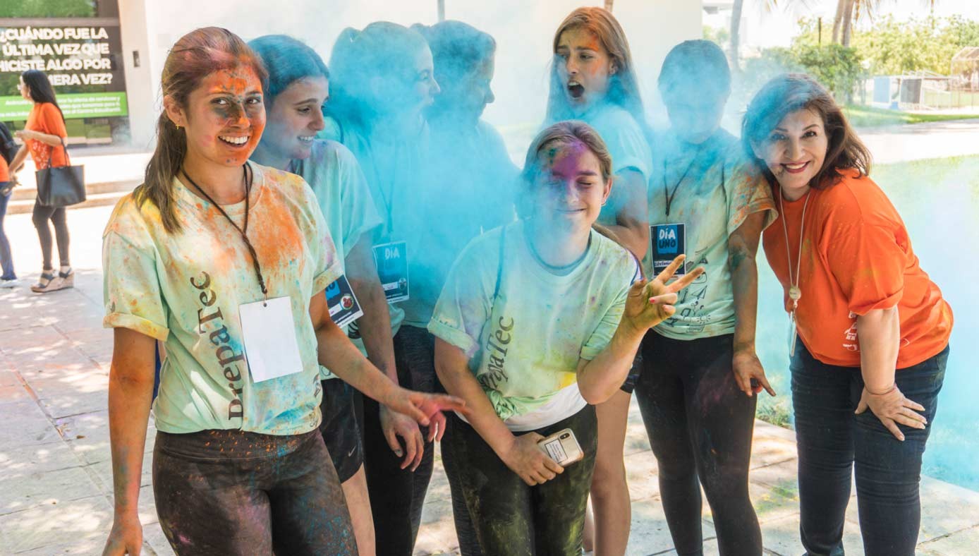 Un ambiente colorido y festivo se vivió en todo momento en Sinaloa. Sinaloa Hi Tec