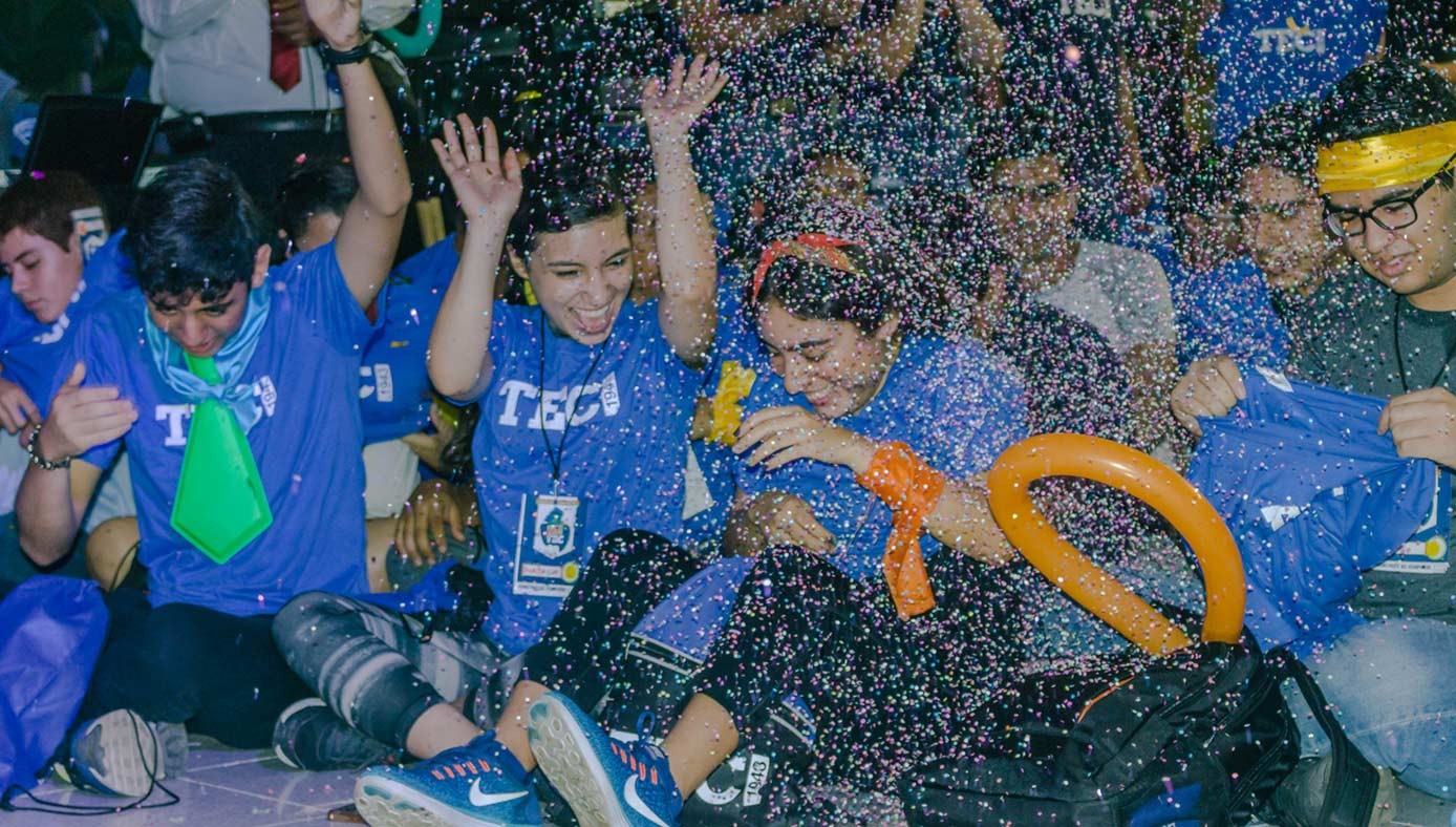 En Hi Tec en Sinaloa el ambiente festivo se contagió. Hi Tec Sinaloa