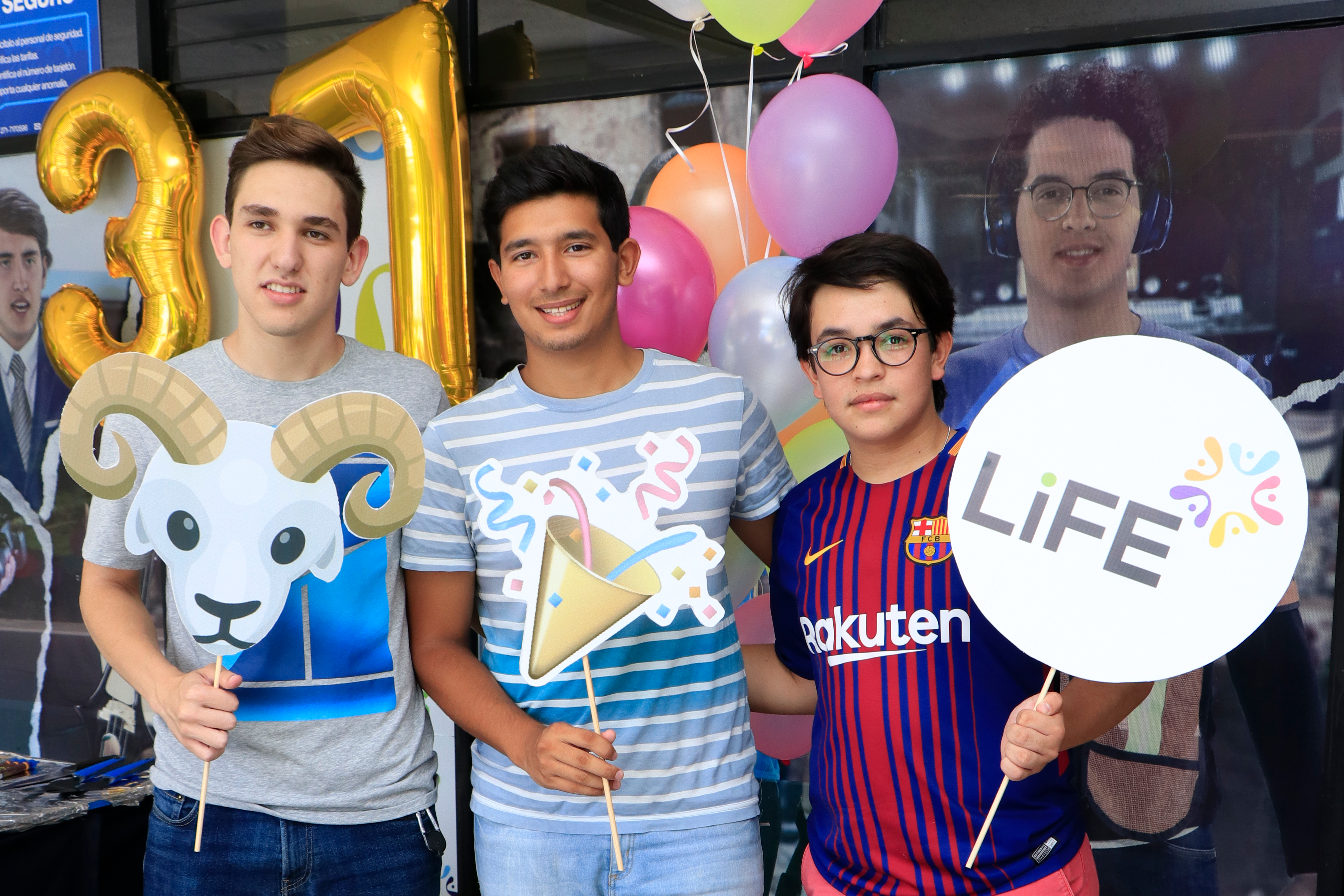 Alumnos, profesores y colaboradores celebraron el 37 aniversario del Tec de Monterrey en Veracruz Celebración del 37 aniversario del Tecnológico de Monterrey en Veracruz