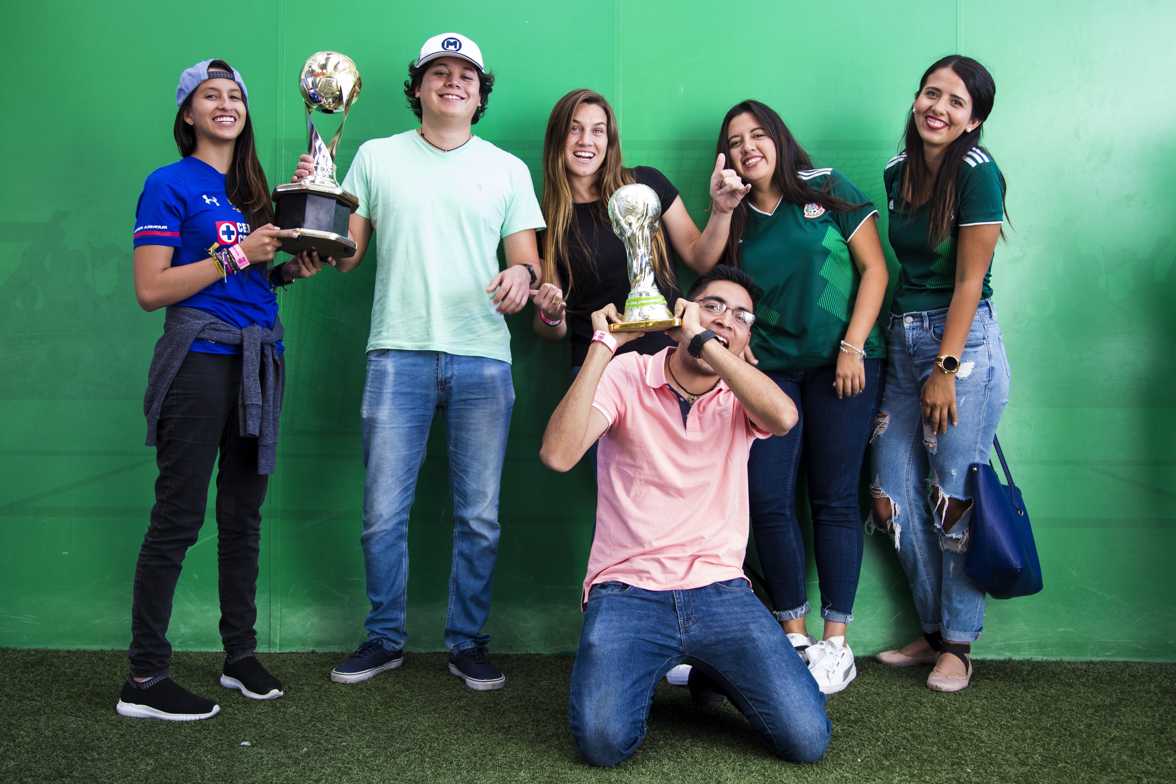 Alumnos divirtiéndose y aprendiendo a la vez Disfrutando del campeonato