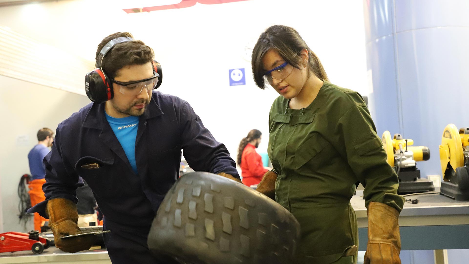 Diseñando un vehículo personal, en Santa Fe. Diseñando un vehículo personal, en Santa Fe