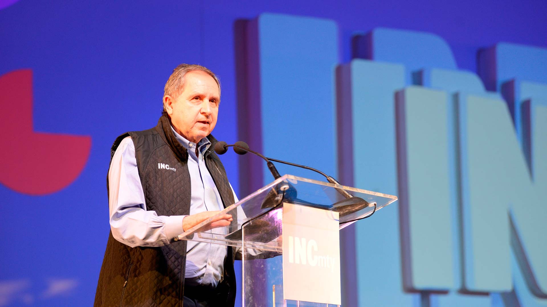 Salvador Alva, presidente del Tec, dio un mensaje de bienvenida. INCmty 2019