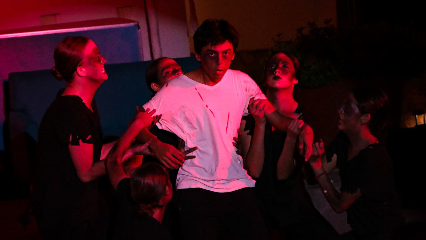 "Sin salida" el ganador de Tec Dance contempo. Canto, danza, música en el festival de arte del tec de monterrey en Zacatecas
