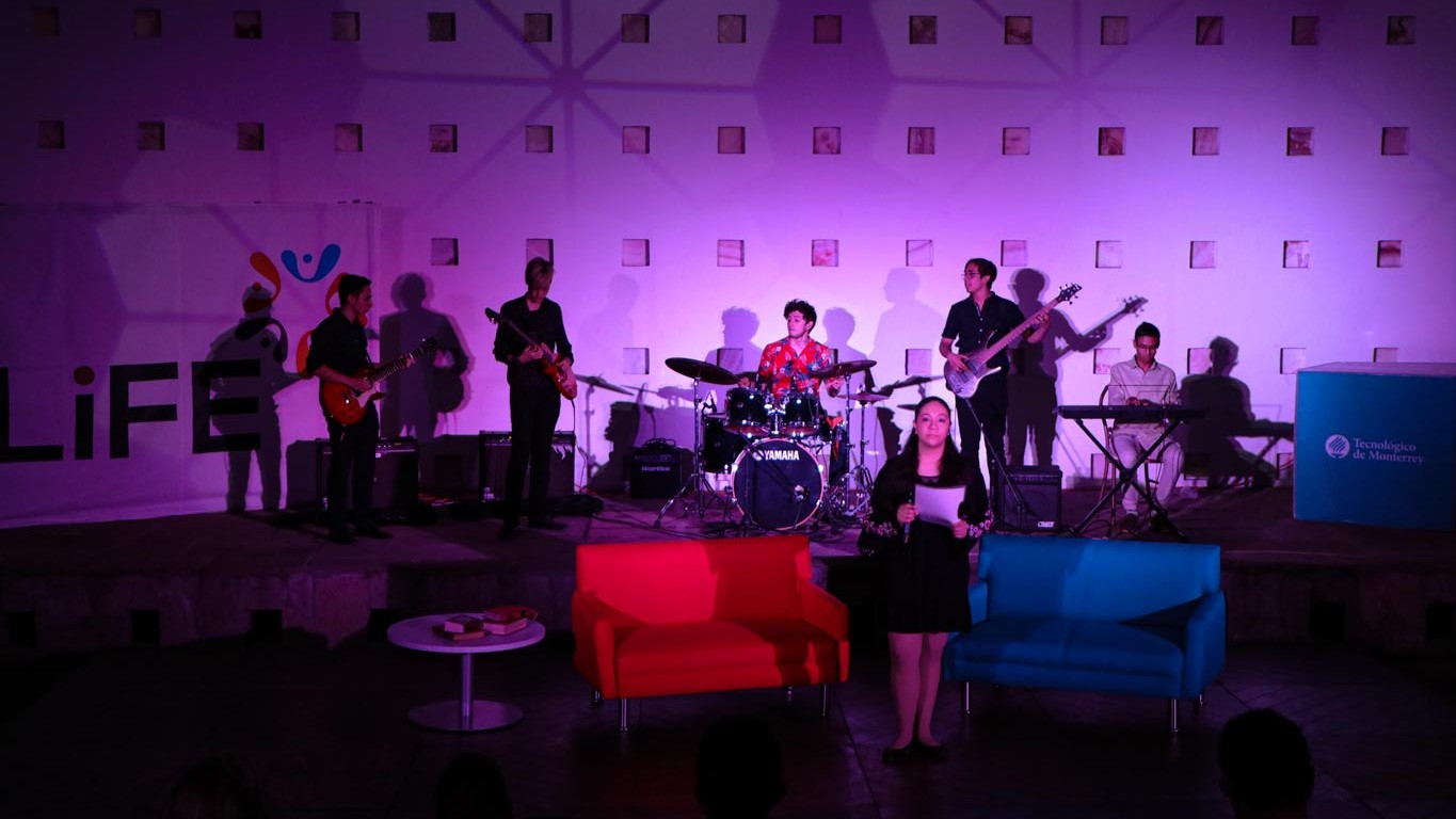 "No está conmigo" de la categoría musical Canto, danza, música en el festival de arte del tec de monterrey en Zacatecas