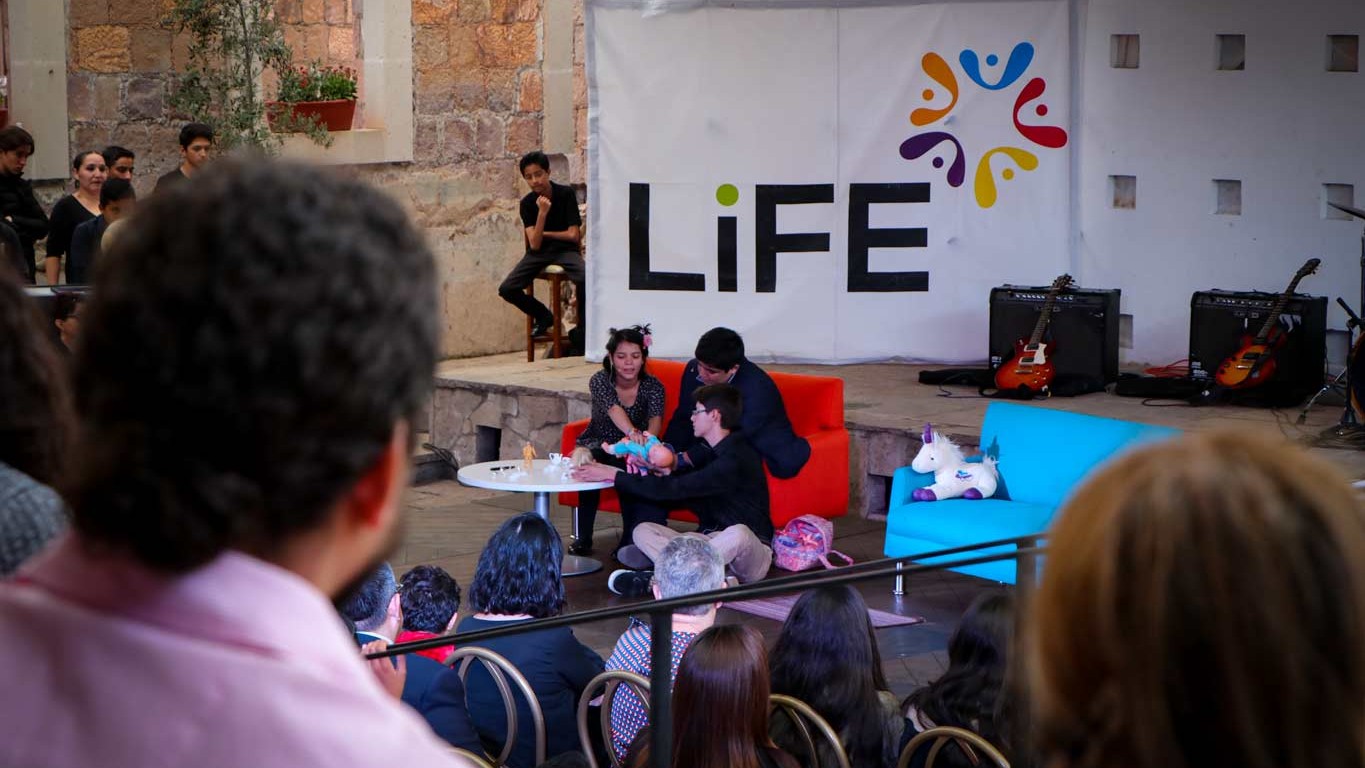 El evento se realizó en Finca Santa de Zacatecas. Canto, danza, música en el festival de arte del tec de monterrey en Zacatecas