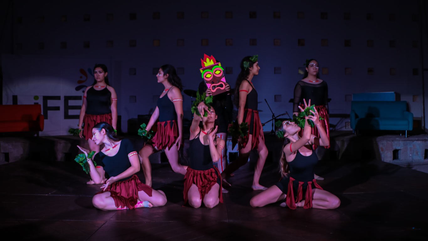 "Iktán" de la categoría Tec Dance Jazz Canto, danza, música en el festival de arte del tec de monterrey en Zacatecas