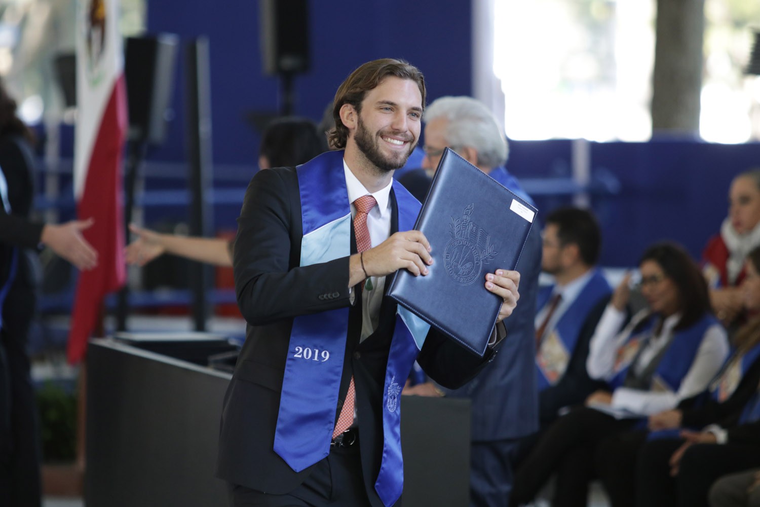 Graduación Profesional Diciembre 2019 Graduación Profesional Diciembre 2019