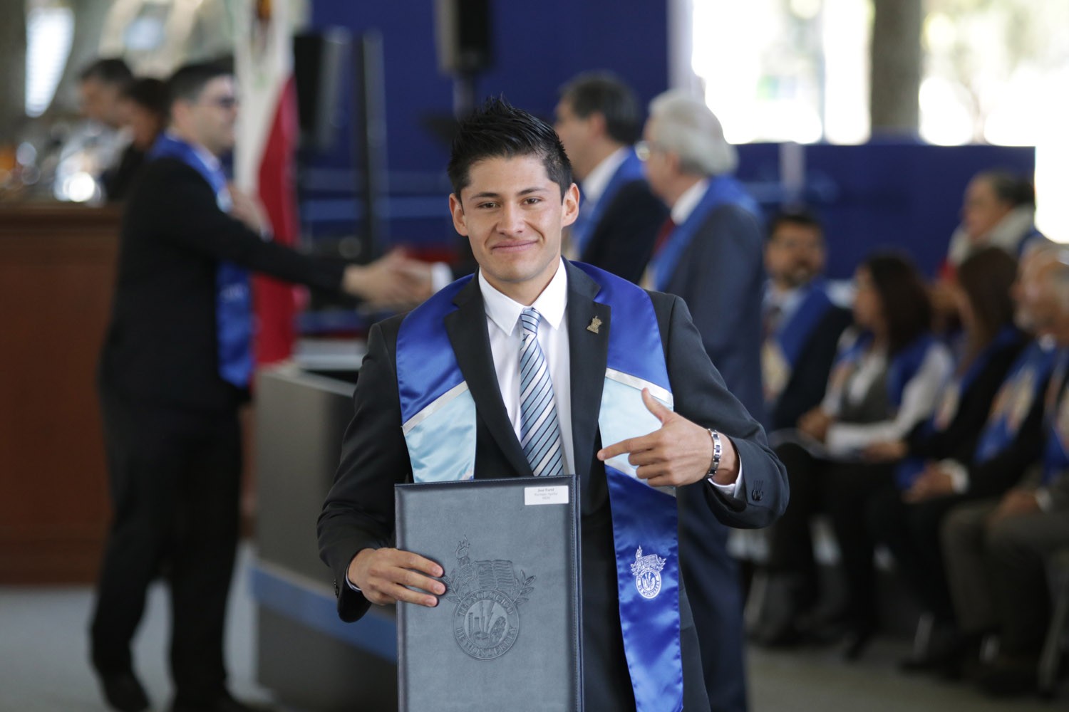 Graduación Profesional Diciembre 2019 Graduación Profesional Diciembre 2019