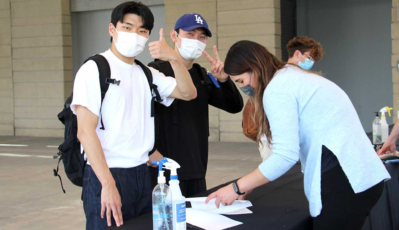 Alumnos coreanos disfrutan de bienvenida