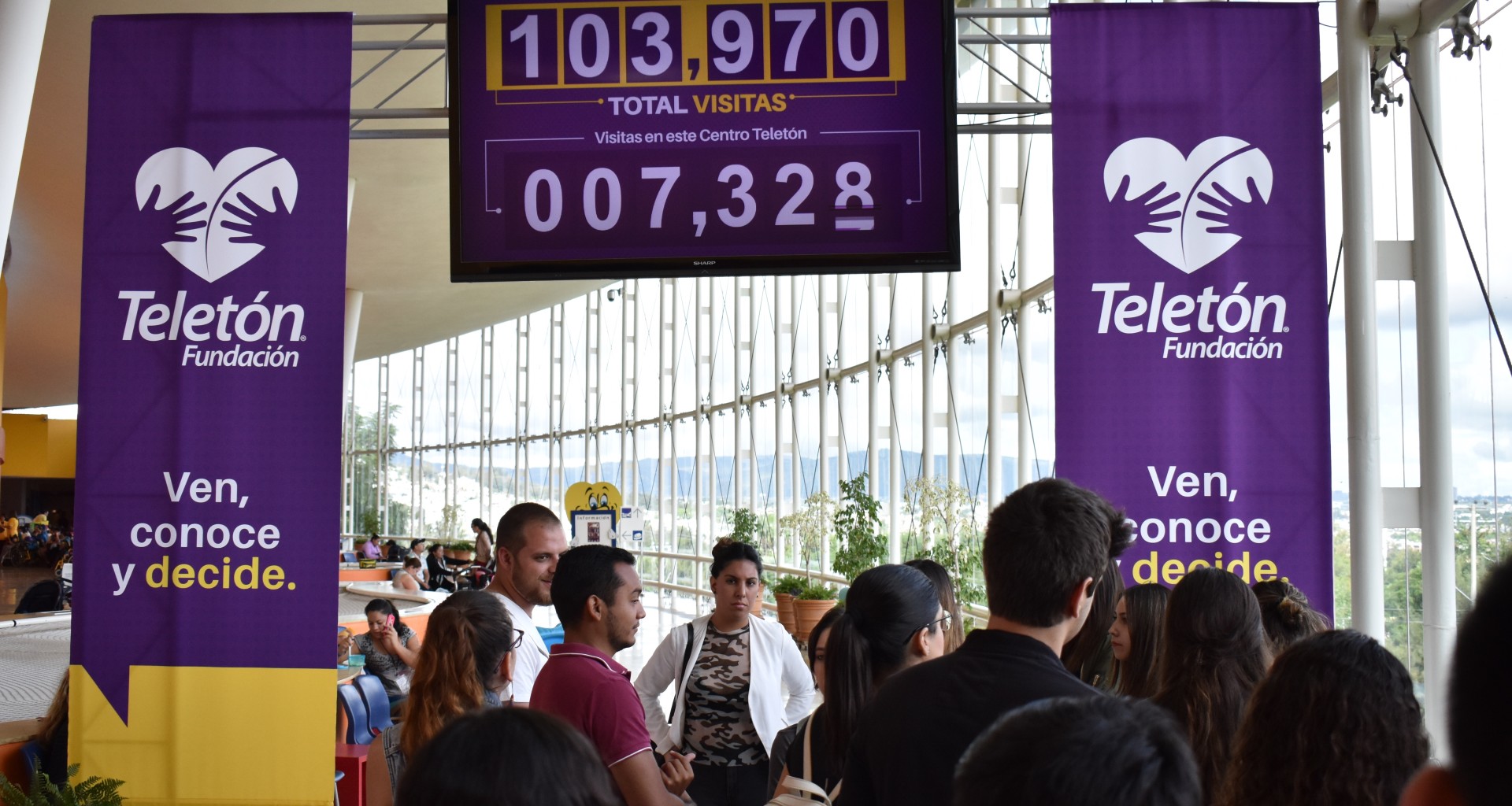 Alumnos de Mercadotecnia enfrentaron un reto humanitario en conjunto con el Teletón.