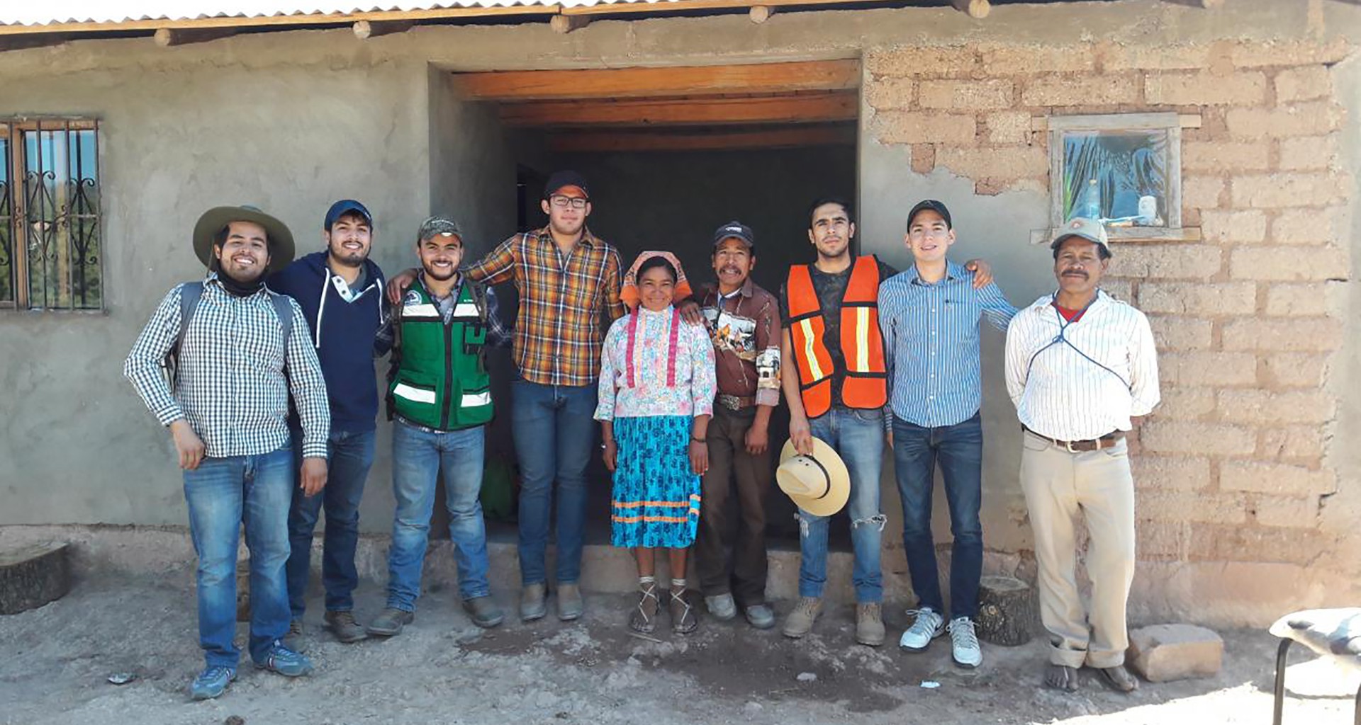 Alumnos de Ingeniería Civil participan en proyecto Seguridad Hídrica en la Sierra Tarahumara