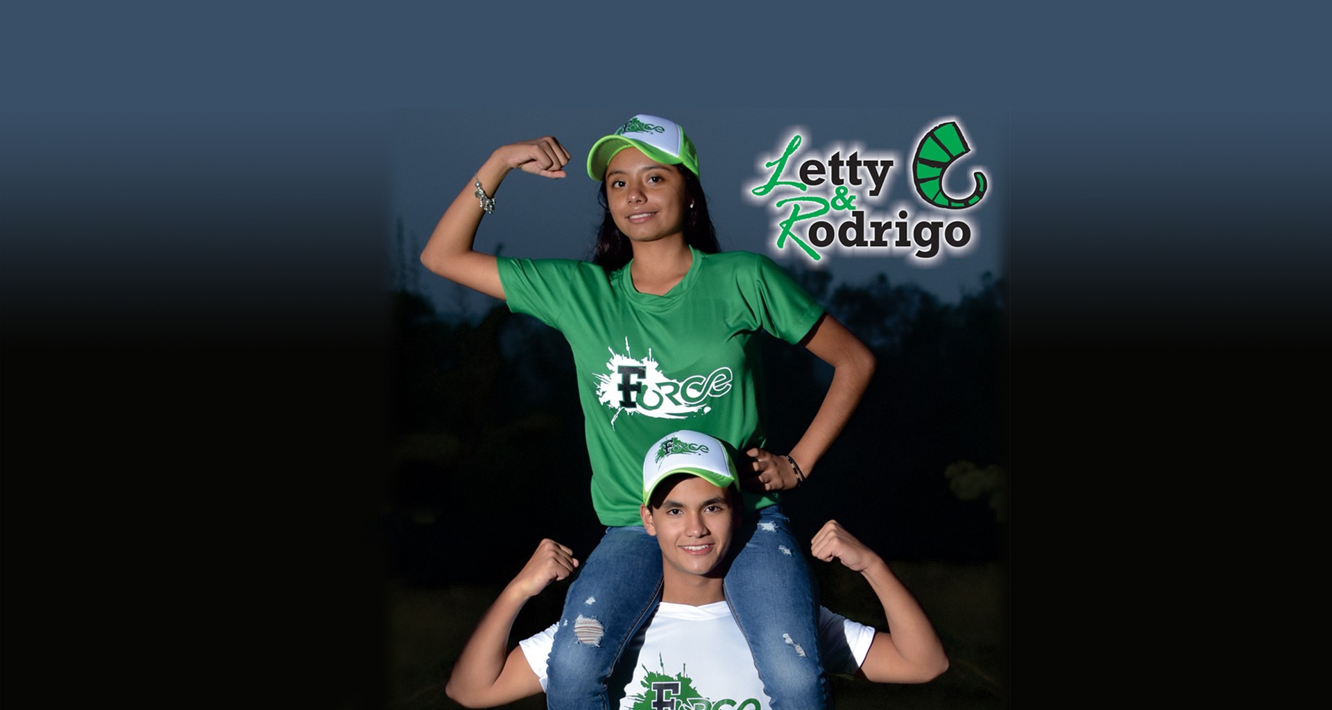 Letty y Rodrigo posando para la cámara de CONECTA