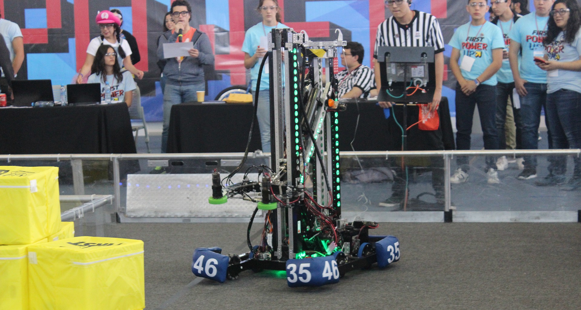 First Robotics Competition en Monterrey, Día 1