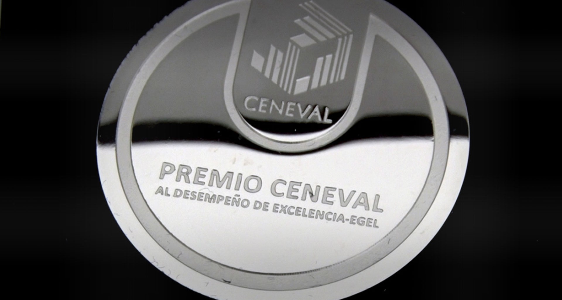 medalla del premio ceneval