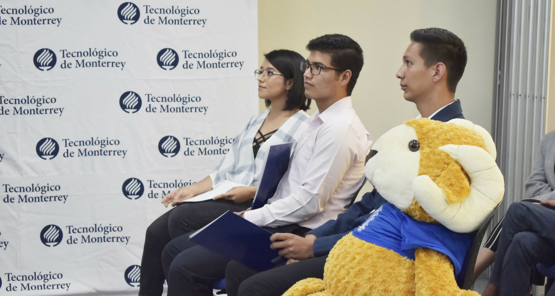 Michoacanos obtienen beca del 100% para sus estudios profesionales en Tec de Monterrey Campus Morelia