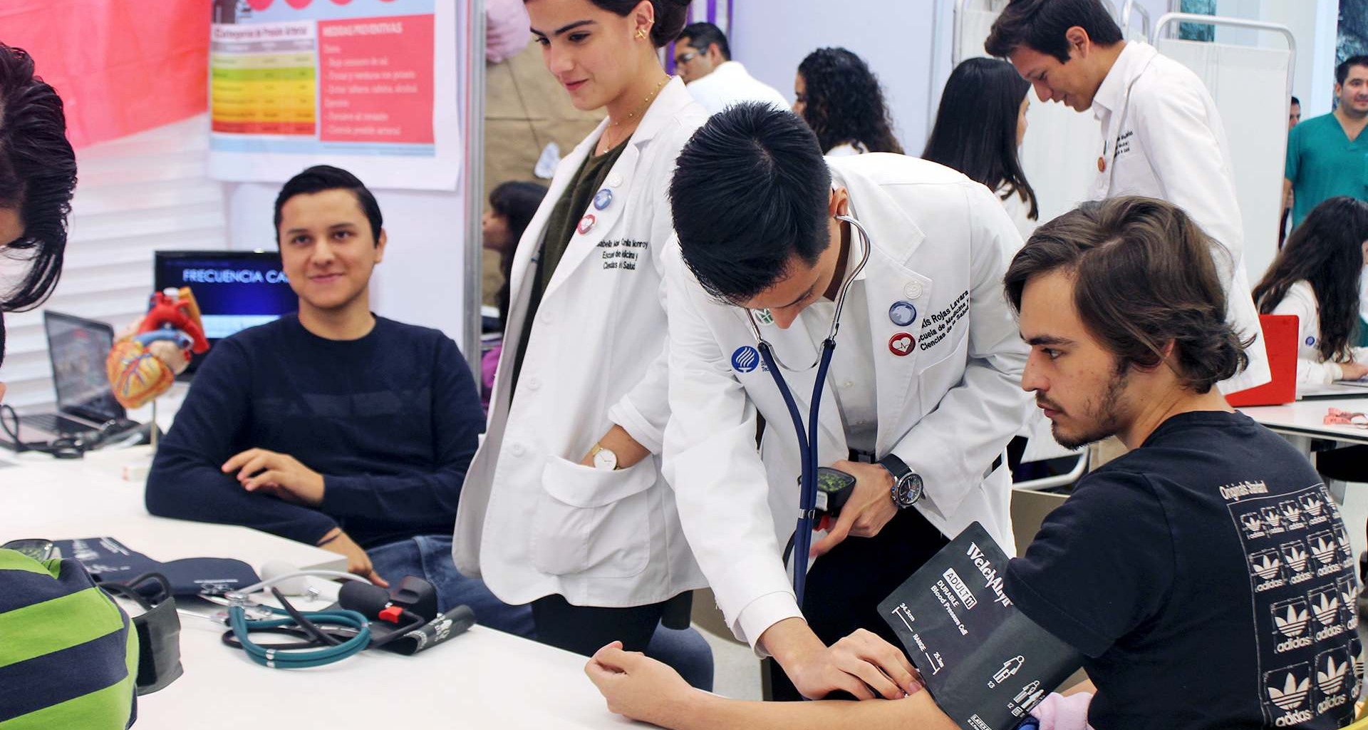 Miden ‘el pulso’ de la salud del campus Monterrey 