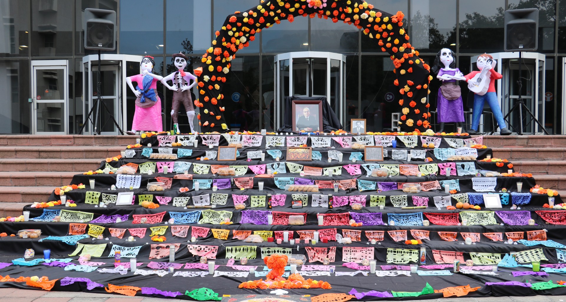 Viven Tradiciones Del Dia De Muertos En El Campus Monterrey