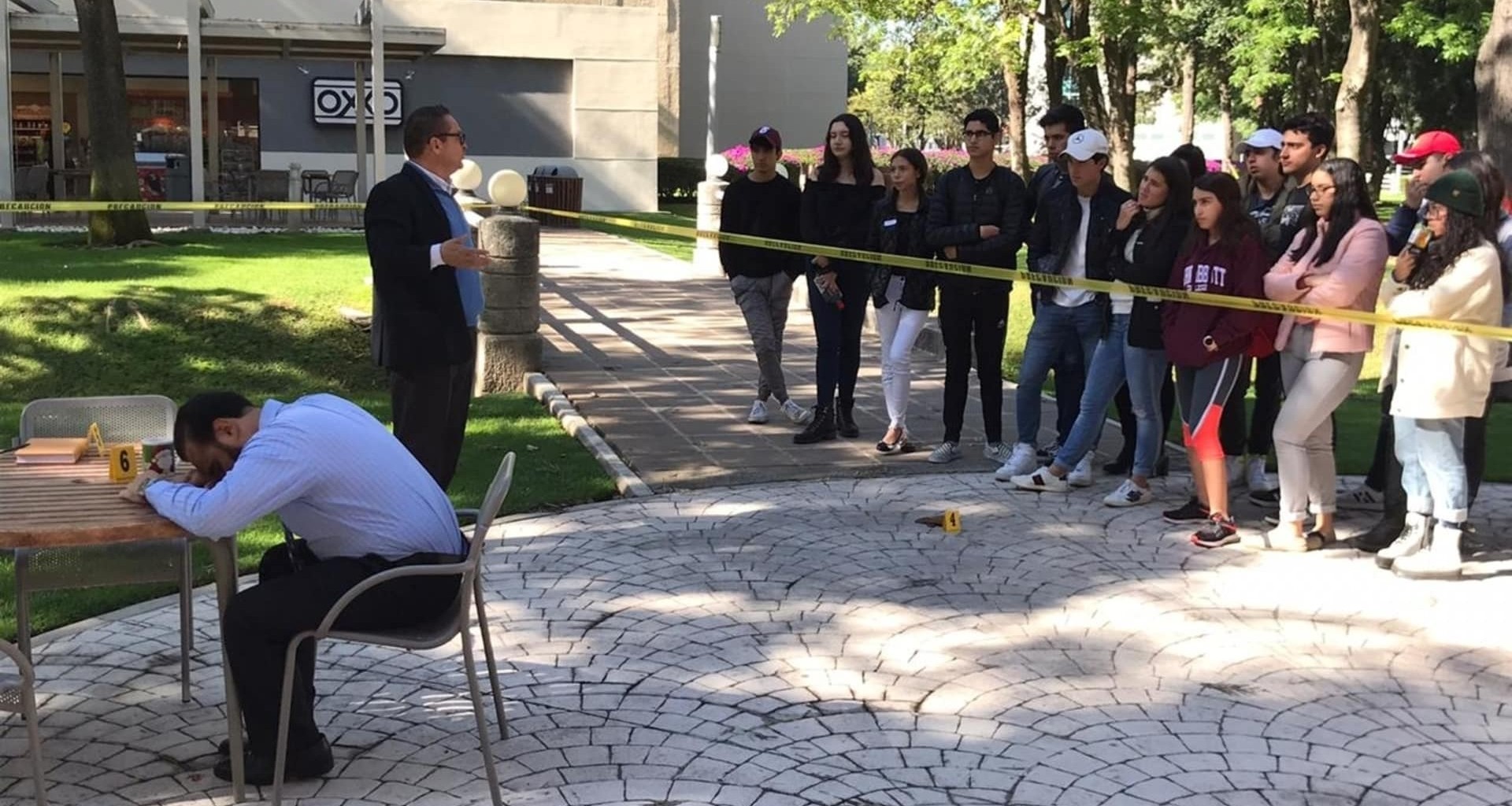 En Taller de Criminalística alumnos de PrepaTec Guadalajara aprenden sobre Juicios Orales