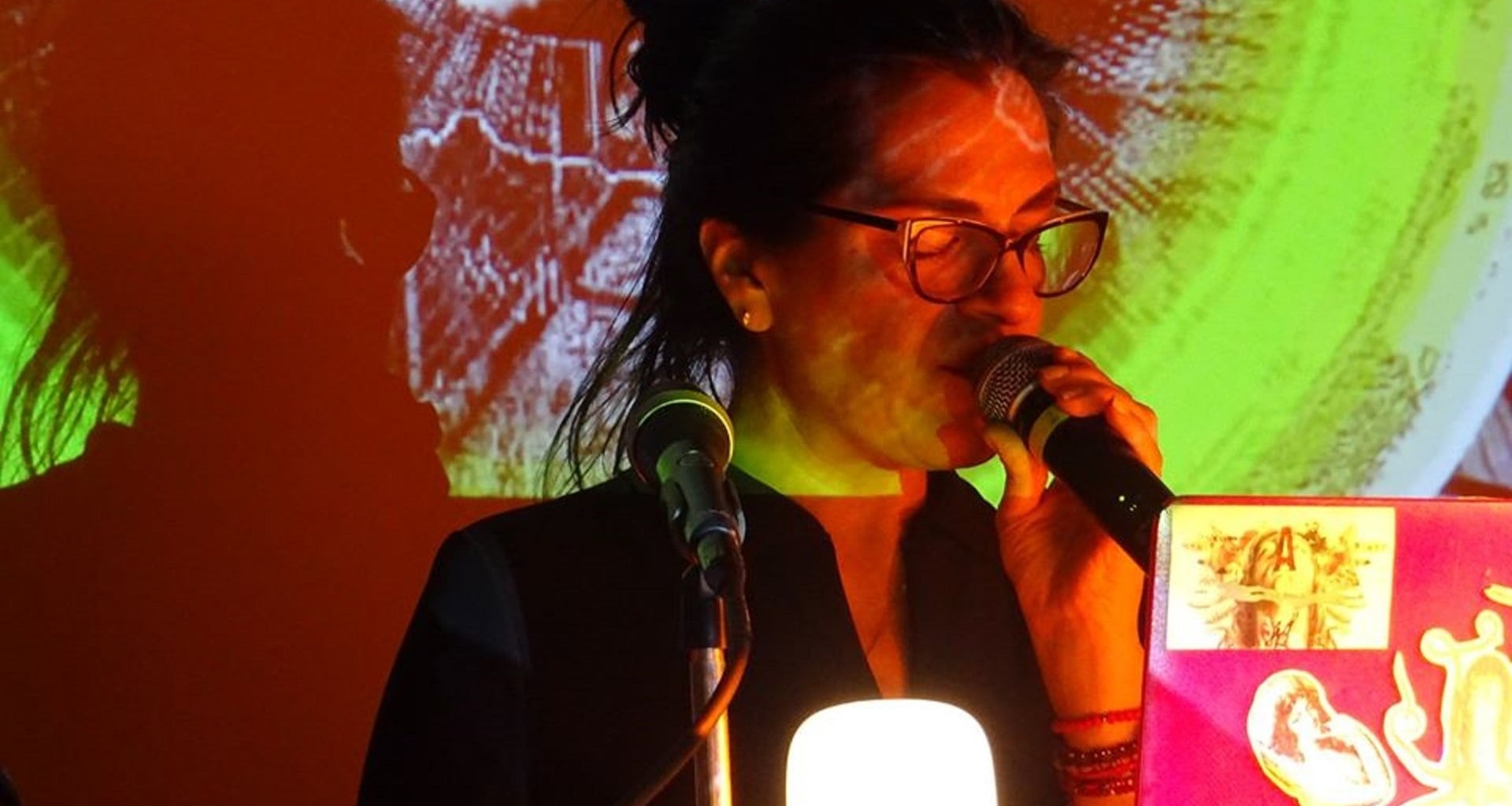 Rocío Cerón la artista que une la poesía con la música y la imagen