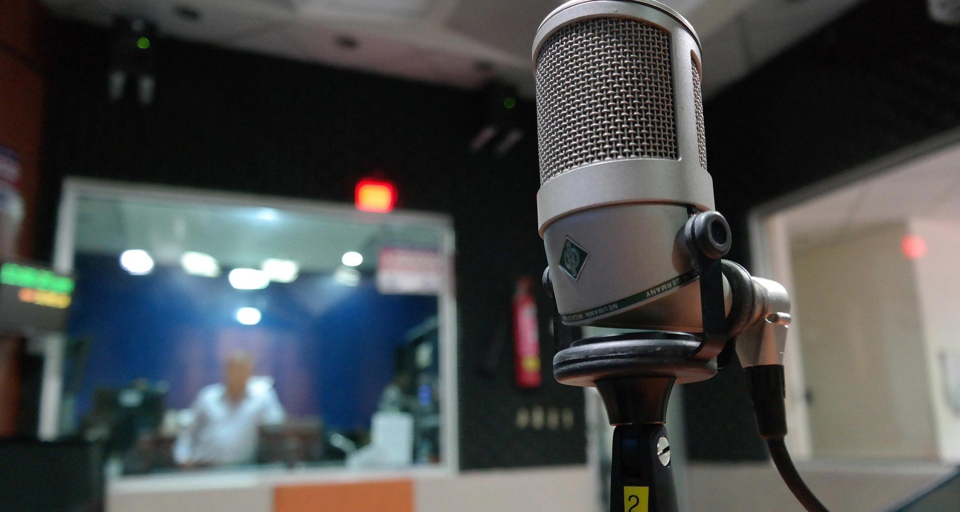 Intercambian experiencias en pro de las radiodifusoras estudiantiles