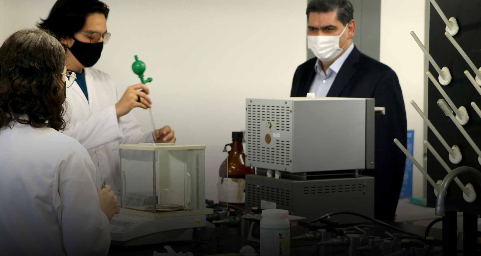  'Experimentan' alegría con prácticas en laboratorios de campus MTY