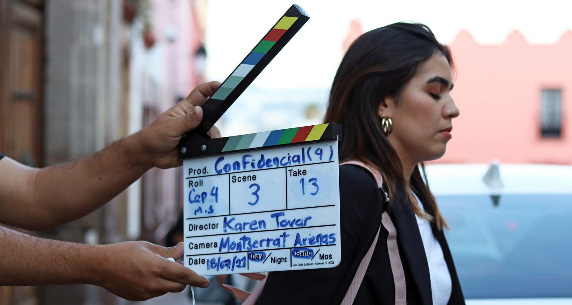 Estudiantes del Tec campus Querétaro culminan la producción de la miniserie “Confidencial” con un formato de carácter innovador.