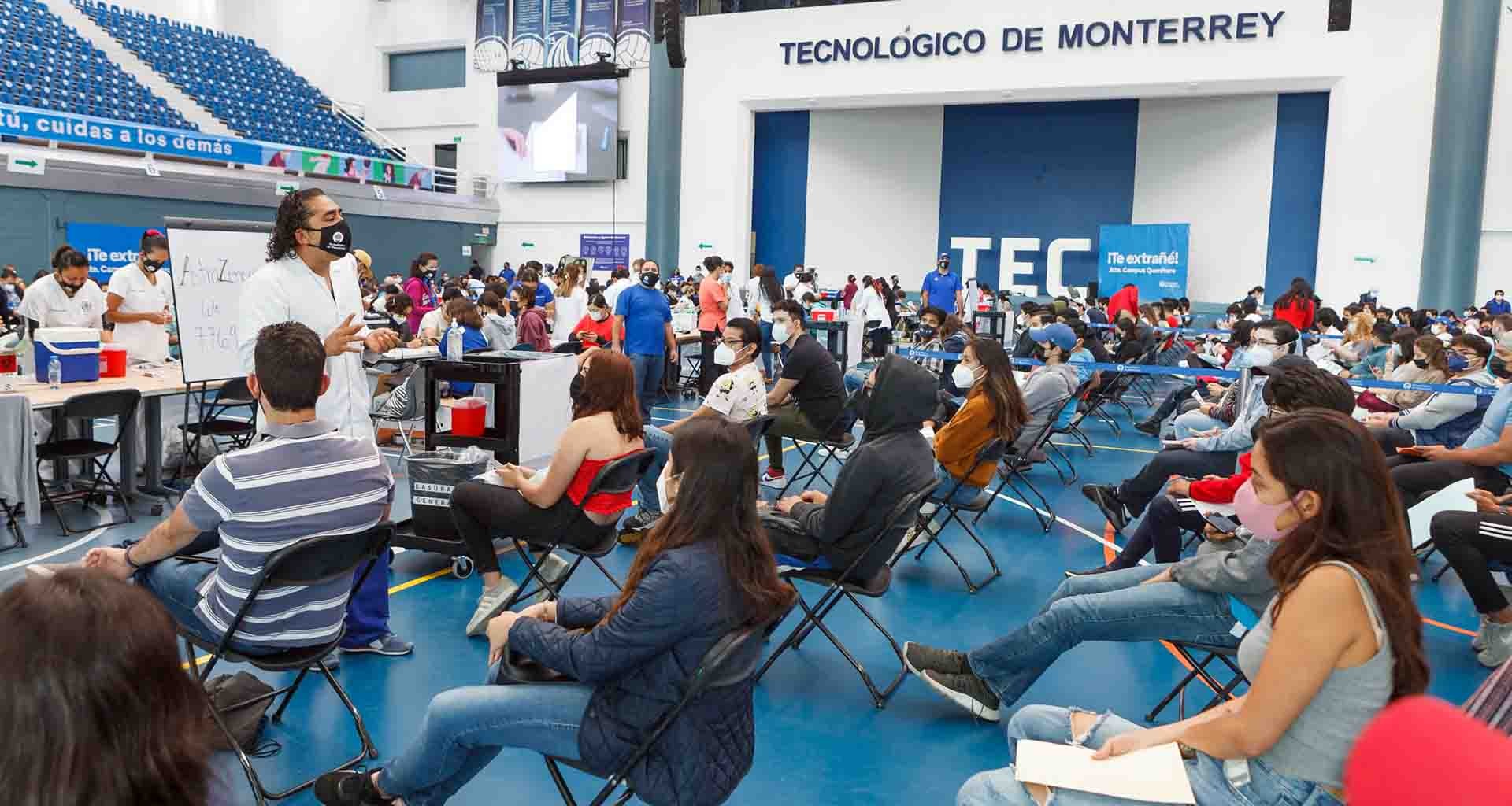 Se vacunan contra COVID-19 en el Tec Campus Querétaro | Tecnológico de ...