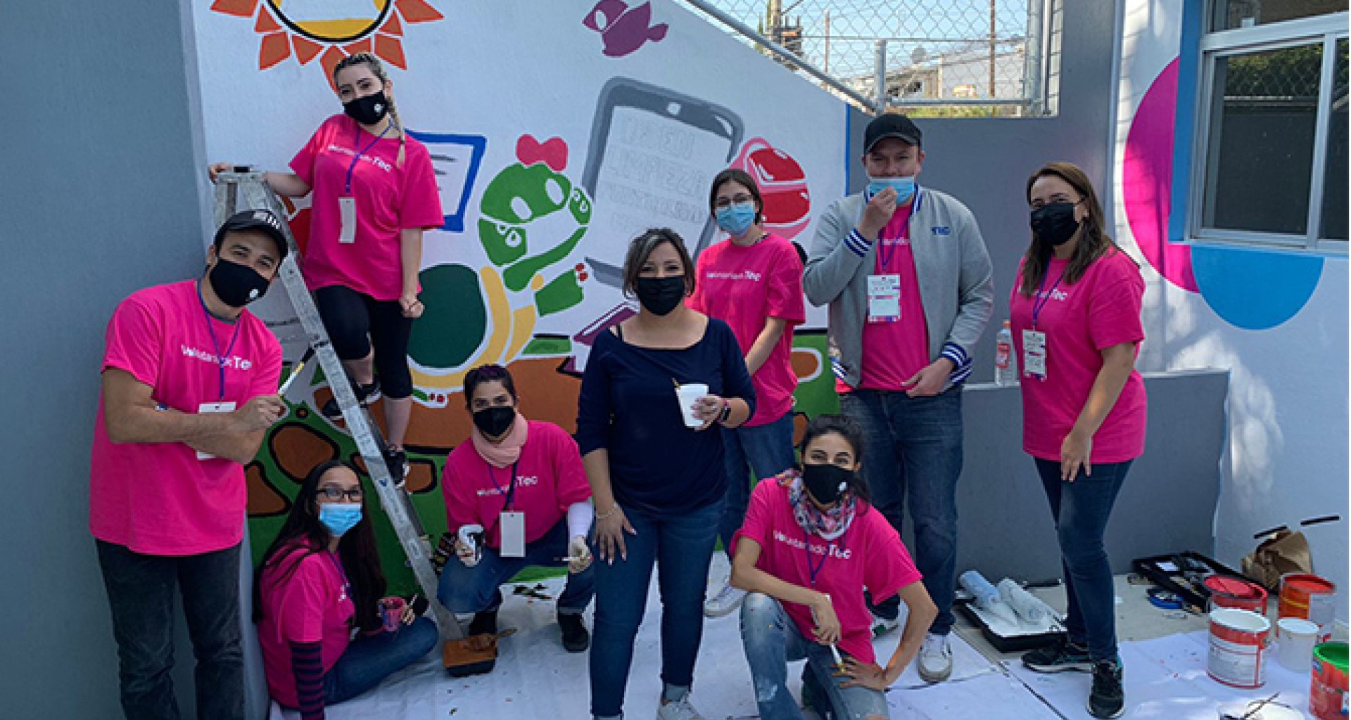 Voluntarios en el día del Voluntariado del Tec de Monterrey