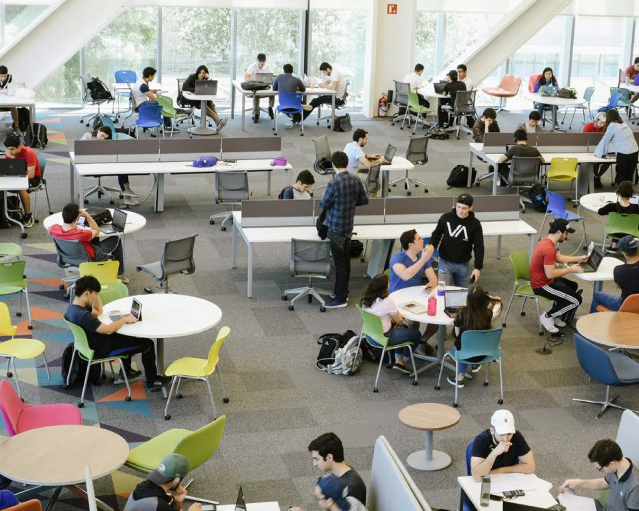 Foto panorámica de alumnos