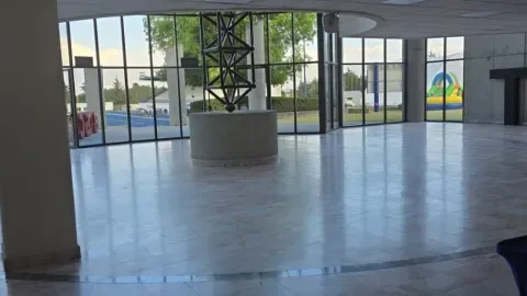 /