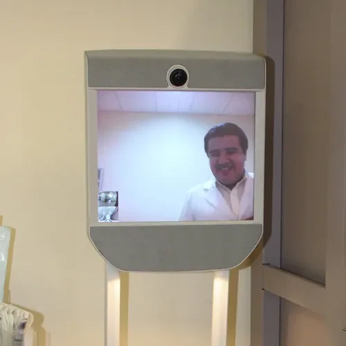 robot tec salud COVID-19