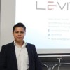 Hector Nuñez da conferencia de su empresa Levito.