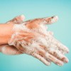 ¿Cómo el jabón mata el coronavirus y por qué debes lavarte las manos?