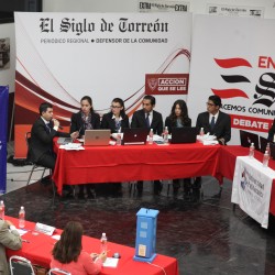 Alumnos del Tec en el debate en Encuentro Siglo. Hacemos Comunidad.