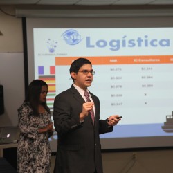 Alumnos del Tec de Monterrey presentan proyectos a Intergan.