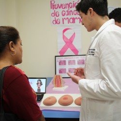 Feria salud semana i stand cáncer de mama