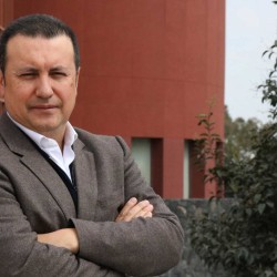 El profesor Juan Carlos Marín de la Escuela de Gobierno y Transformación Pública asumirá nuevo cargo en dependencia de gobierno de Chile