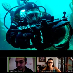 Alumnos del Tec de Monterrey campus León tomando clase de fotografía subacuática con Miguel Ángel Elizondo 