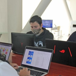 Estudiantes del Tec campus Cuernavaca ganan Hackathon internacional BBVA 2021 con Super App
