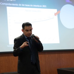 Foro Económico Coparmex analizó las perspectivas económicas para 2022.