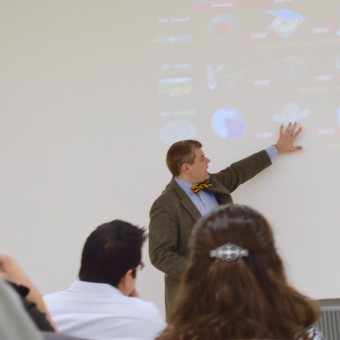Thomas Kurfess, profesor distinguido de la EIC ofreció un seminario acerca del cambiante proceso de manufactura.