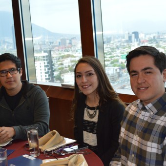 Estudiantes de la Escuela de Ingeniería y Ciencias durante su ceremonia de premiación en Campus Monterrey.