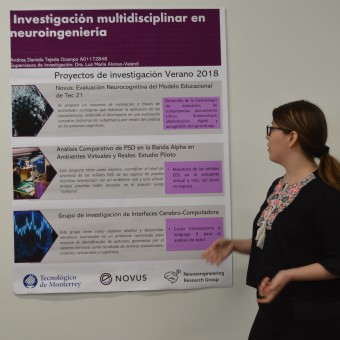 Andrea Diana Tejeda con su proyecto "Investigación multidisciplinar en neuroingeniería"